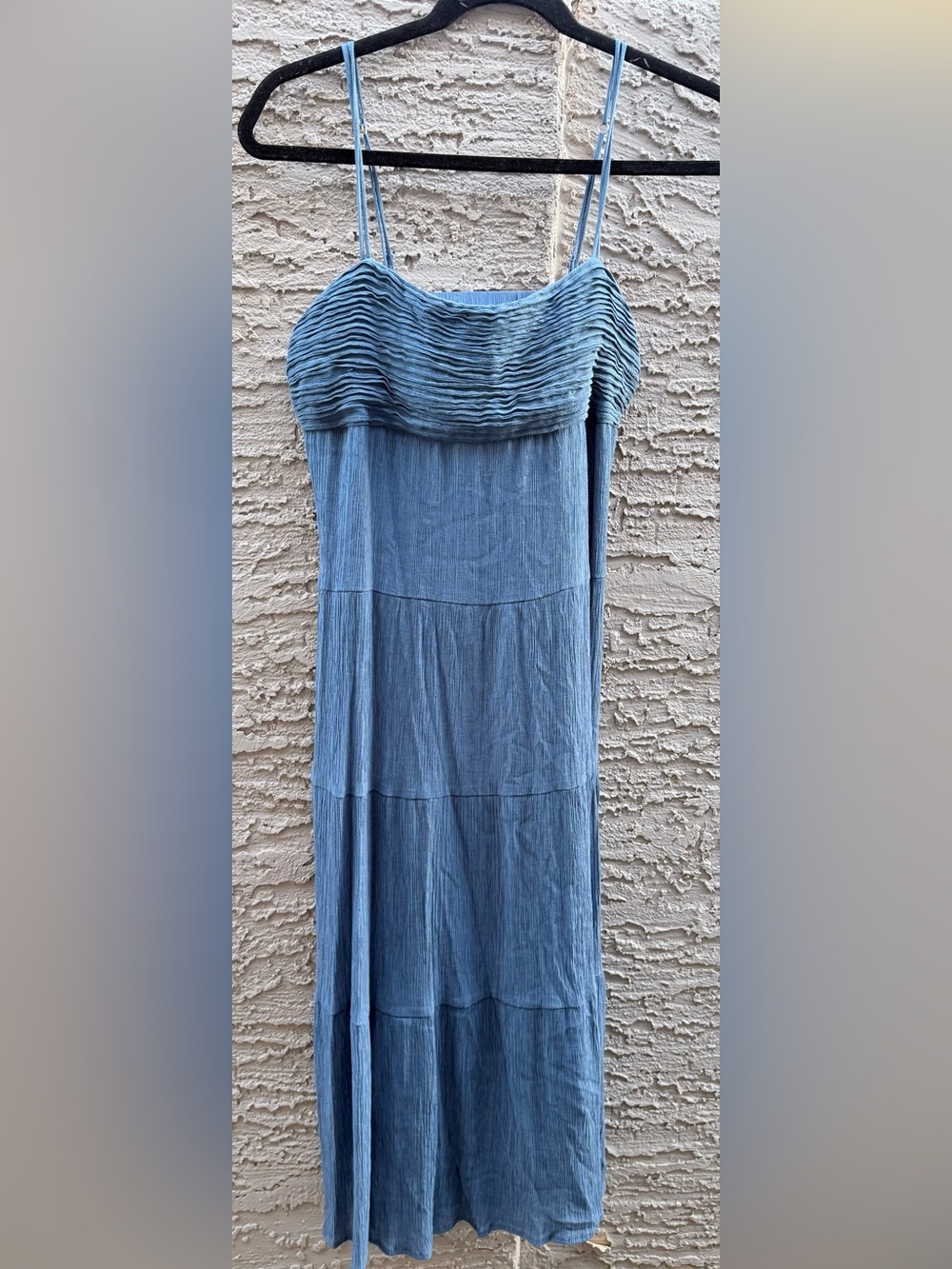 Chic Blue Textured Strappy Dress – Size Medium - Picture 2 of 4